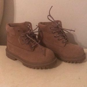 Tan Timberland boots for Toddler